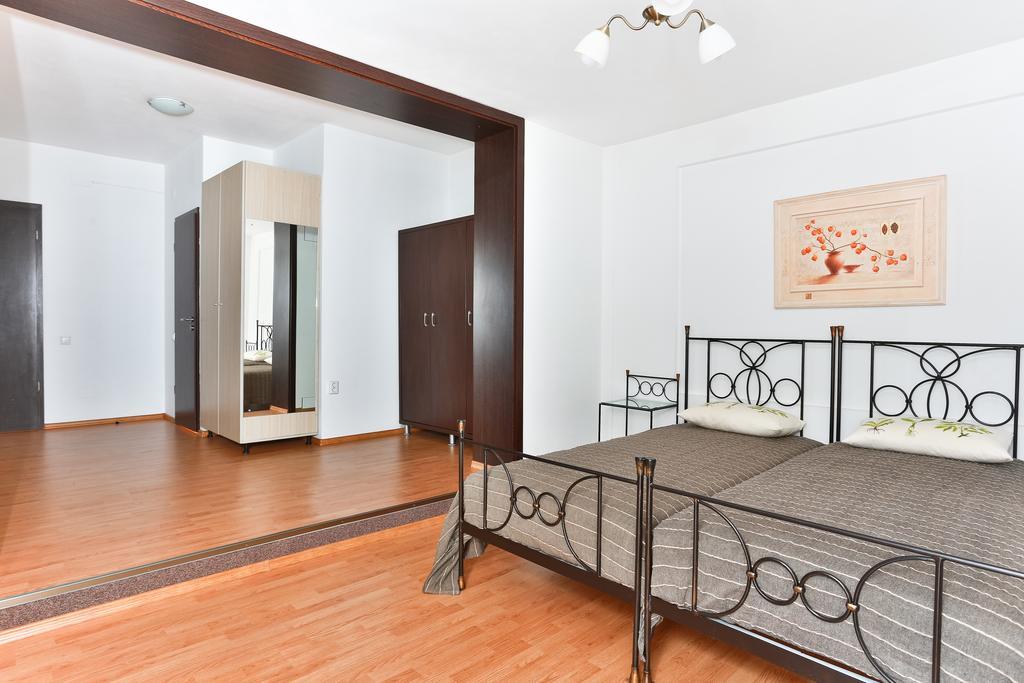 Vatra Accommodation Bukares Bagian luar foto