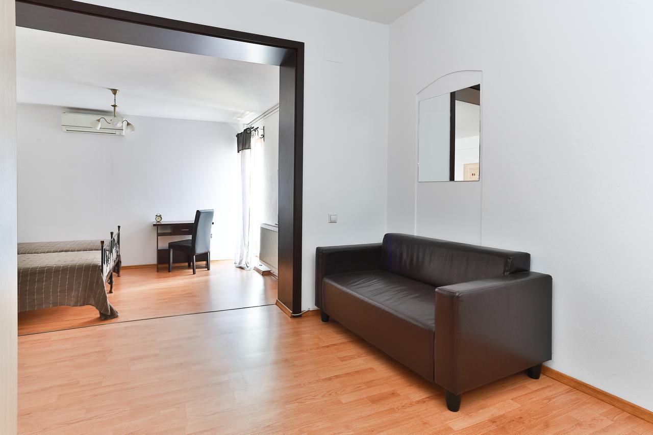 Vatra Accommodation Bukares Bagian luar foto