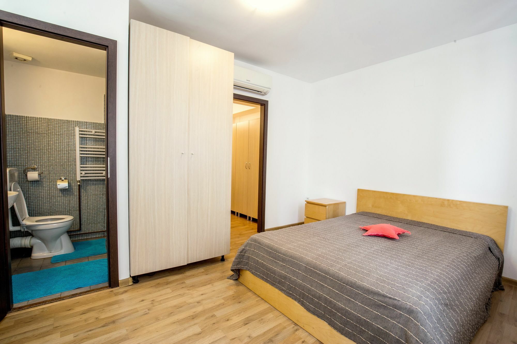 Vatra Accommodation Bukares Bagian luar foto