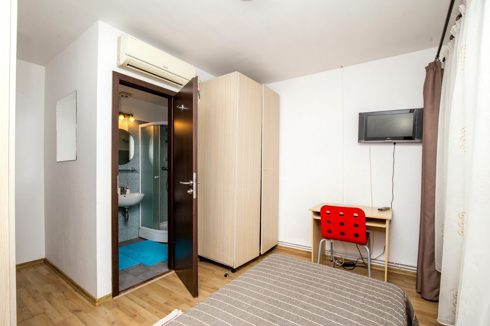 Vatra Accommodation Bukares Bagian luar foto
